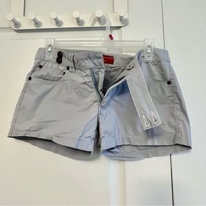 3/$29 🩵 Vintage track shorts